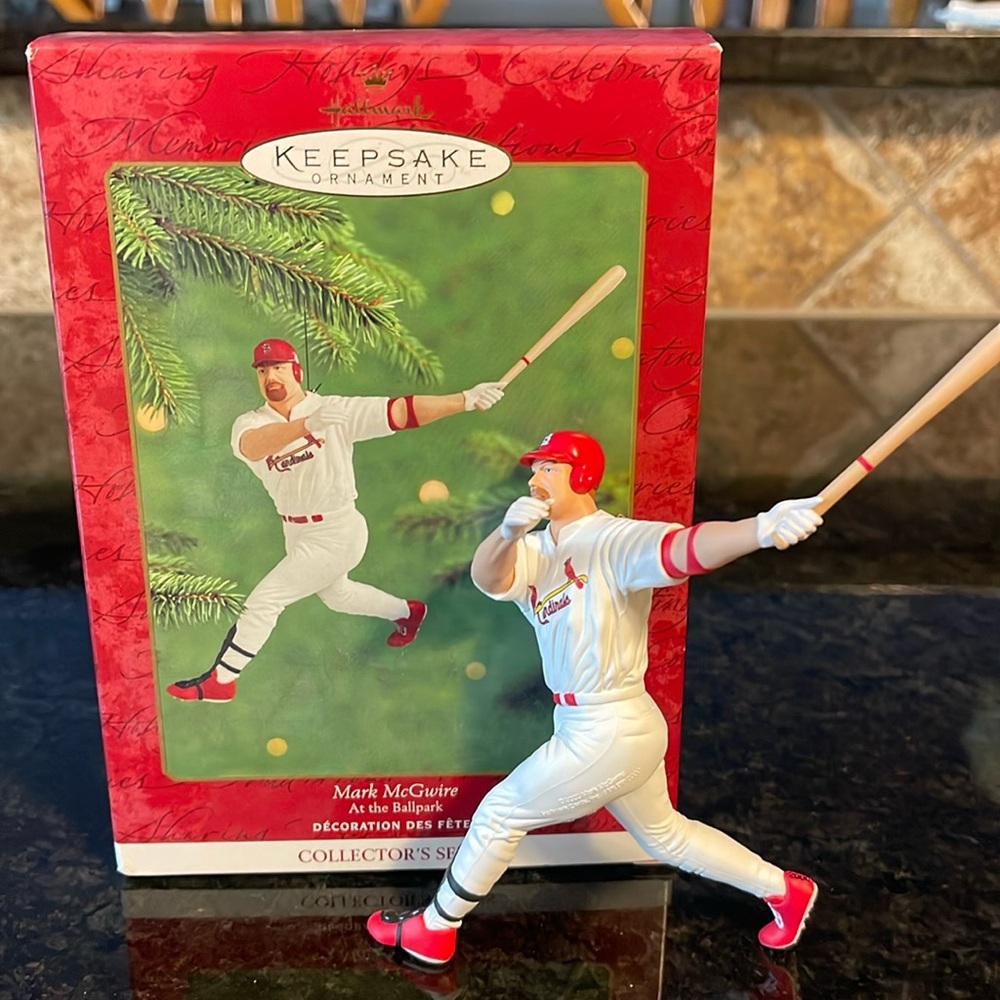 Hallmark Keepsake Ornament
2000 Mark McGwire At The Ballpark